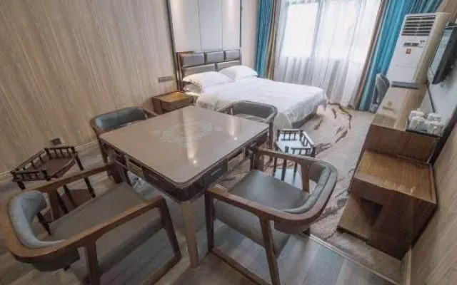 Long Cheng Hotel