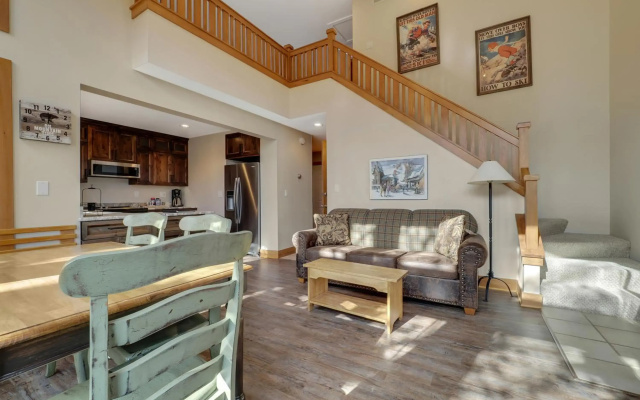 692 Disciples Village Condo
