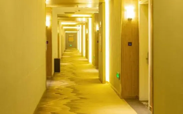 Junpin Theme Hotel (Taizhou Jiaojiang Metro AG Store)