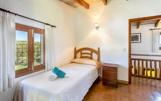 Villa - 2 Bedrooms with Pool and WiFi - 107924