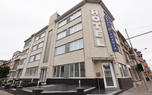 Hotel Phenix Брюссель вид на фасад
