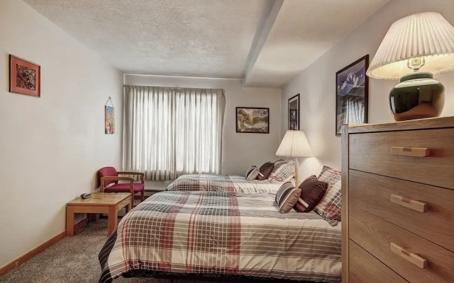 2062 The Pines 2 Bedroom Condo by RedAwning