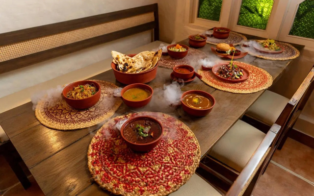 MAATI Resort by The Lake Hill