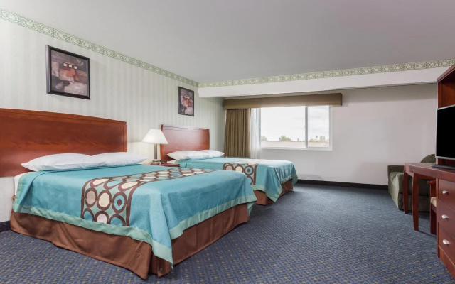 Super 8 Sacramento