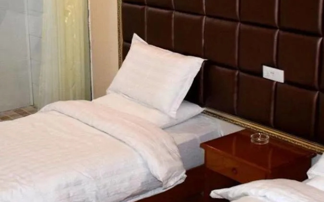 Taihua Hotel