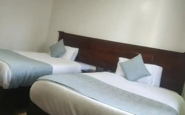 Twiga Whitehouse Villas