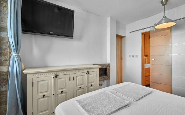 Fancy 1BD Apartment with Spacious Terrace and Marvelous Sea View