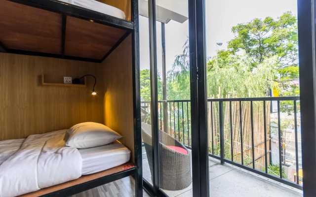 Z's Hostel at Tha Phae Gate