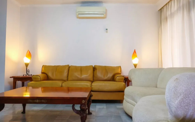 3 Bedrooms Luxury Senopati SCBD Apartment by Travelio