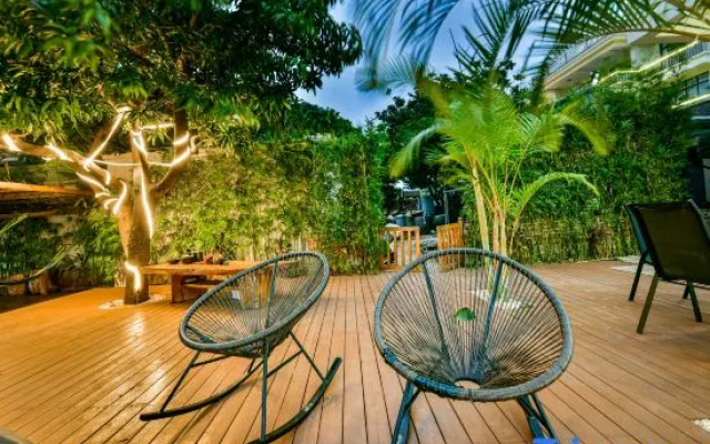 Yuxi Courtyard Hostel