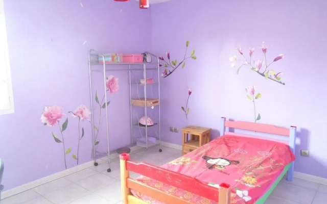 House With 8 Bedrooms in Villeurbanne, With Wifi