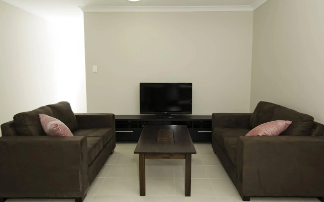 Direct Collective - Villas on Rivergum