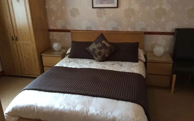 Fernlea Guest House