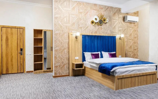 Royal Sebzor Hotel