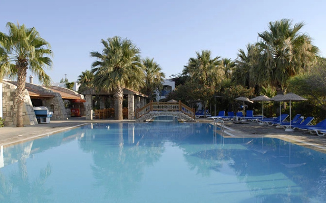 Tamarisk Beach Hotel
