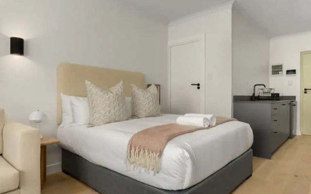 The Sage Luxury Studio714 Sea Point CPT