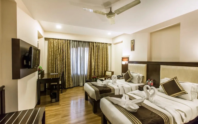 Hotel Golden Manor