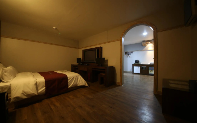 Hotel Haru