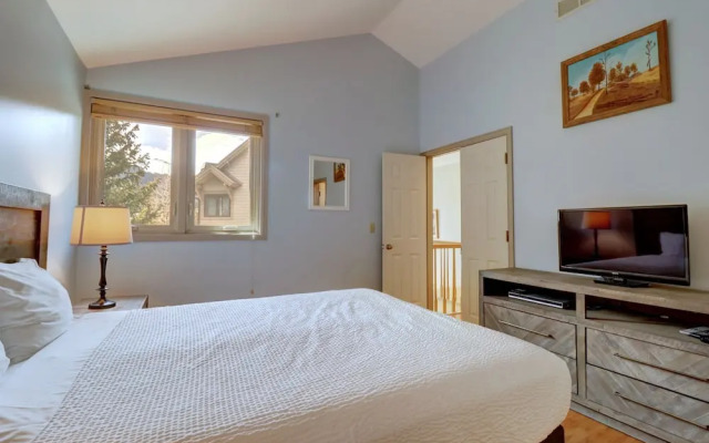 Woods21 Townhome 3 Bedroom Townhouse