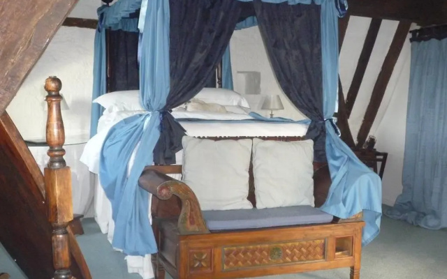 Cardynham House