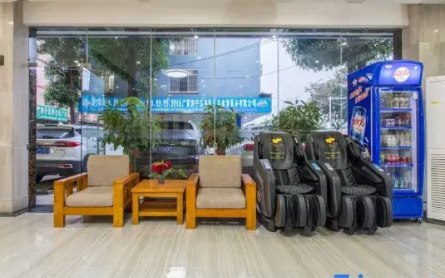 Yeste Hotel (Nanning Shizitang Metro Station Branch)