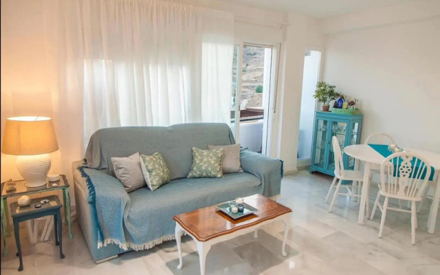 Coqueto Apartamento con vistas al mar y piscina