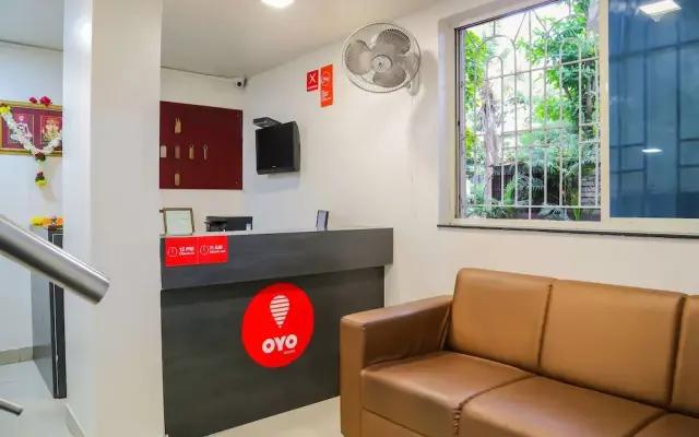 OYO 10678 Hotel Nandanvan