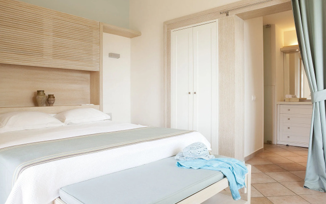 Dionysos Hotel