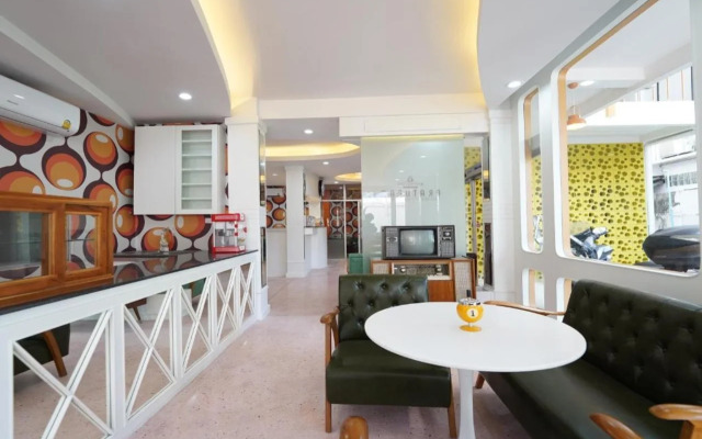 RoomQuest Hotel Pratunam