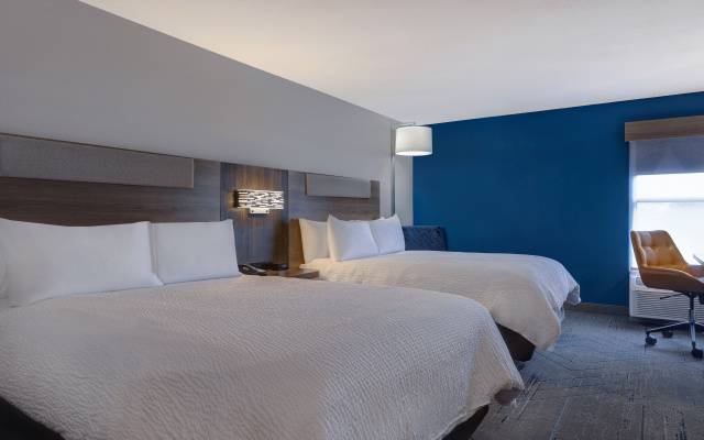 Holiday Inn Express & Suites Central Omaha by IHG