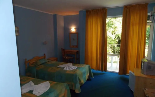 Golden Horn Hotel