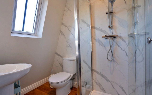 Apartment in Matlock Near Peak District Trails