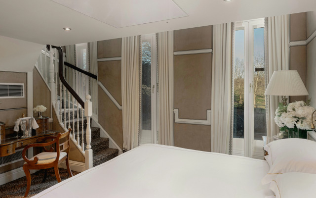 The Milestone Hotel