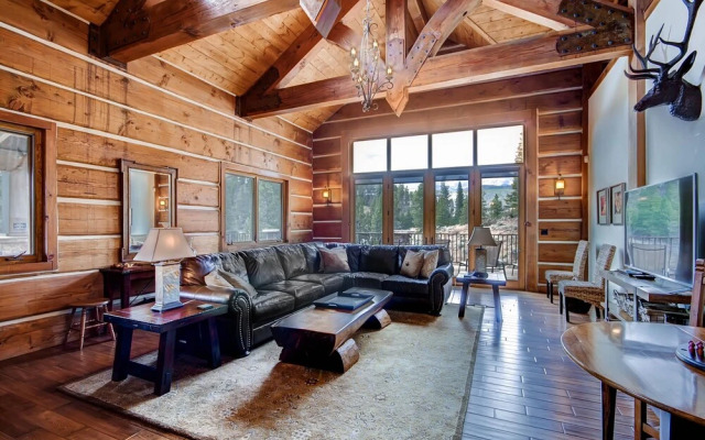 The Lodge at Stoney Ridge by RedAwning