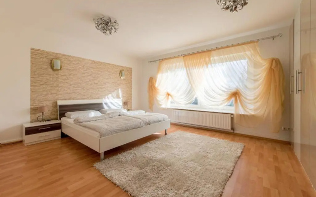Id 6558 Private Apartment