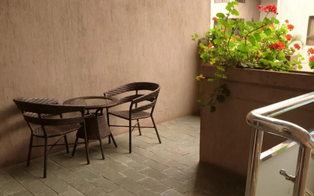 The Courtyard at Vanga