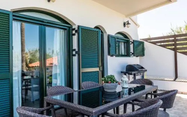 Traditional Sea Side Cottage