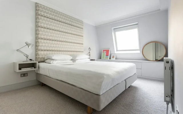 Talbot Road VI by Onefinestay