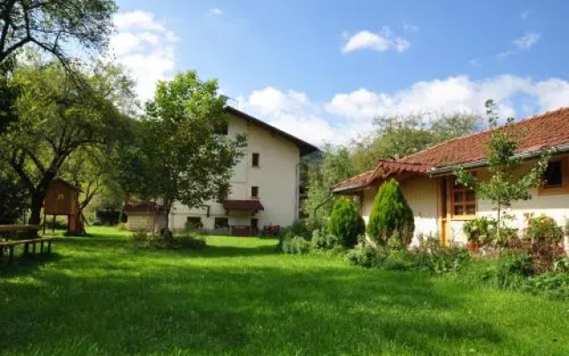 Vila Don Maro