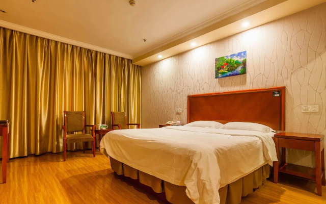 GreenTree Inn Jiangsu Suzhou Kunshan Shimao Plaza Hotel