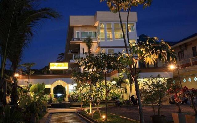 Отель Koh Tao Simple Life Resort вид на фасад