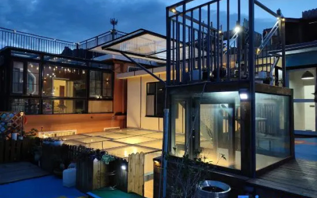 Yunshang Four Seasons Homestay (Laoshan Yangkou Beach Store)