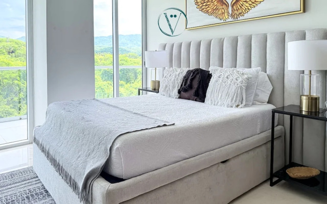 Luxury 2BR Bolongo Ocean View Private Beach