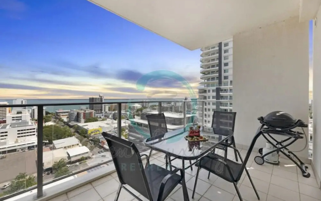 Zen Sunshine - 2 BR Cozy Apt Ocean View