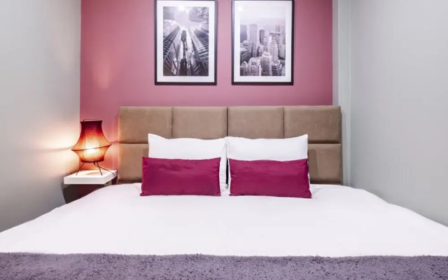 Missafir Flat With Superb Location in Nisantasi