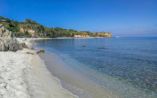Beautiful Apartment in Briatico With 4 Bedrooms and Wifi