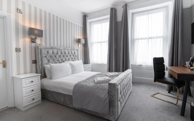 The Pier Hotel