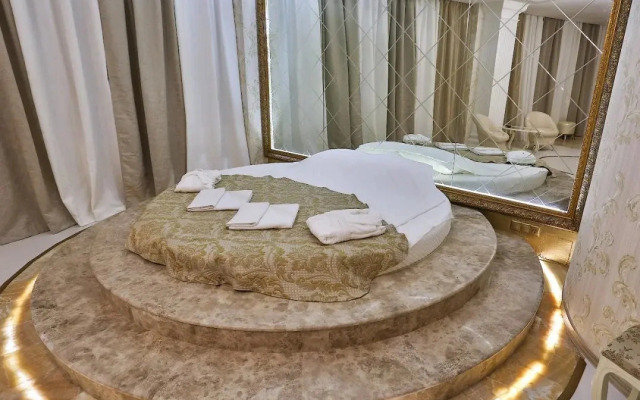 De Art 13 Hotel Na Profsoyuznoy