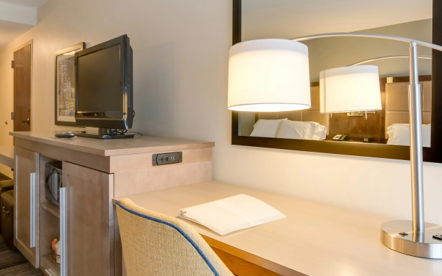 Hampton Inn Bellevue / Nashville-I-40 West