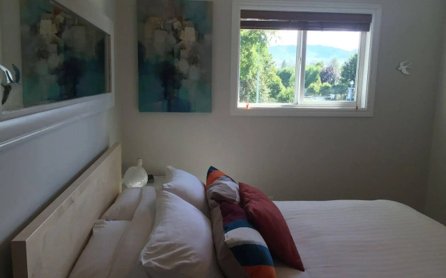 Serenity Stay Bed & Breakfast